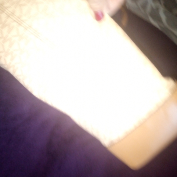 Michael kors Eva style tote/purse large - Picture 7 of 8